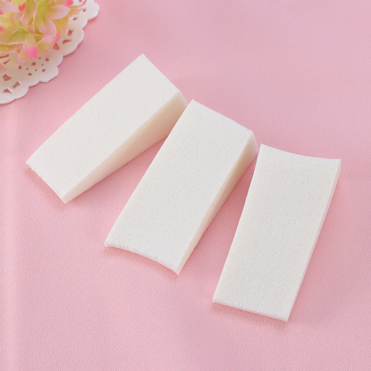 12Pcs 화이트 네일 스폰지 50x25mm 삼각형 모양 그라디언트 컬러 페이드 매니큐어 스폰지 전문 네일 아트 매니큐어용