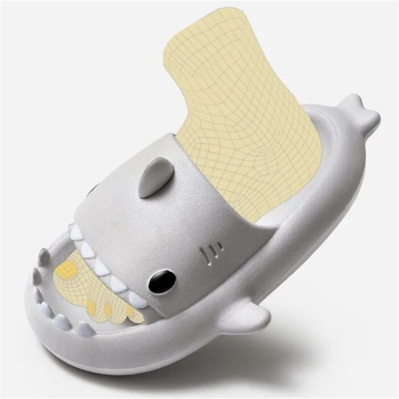 

Cartoon Shark Soft Slippers for Kids Simulation EVA Non-Slip Sandals Summer Beach Home Slippers for beach/swimming pool тапочки