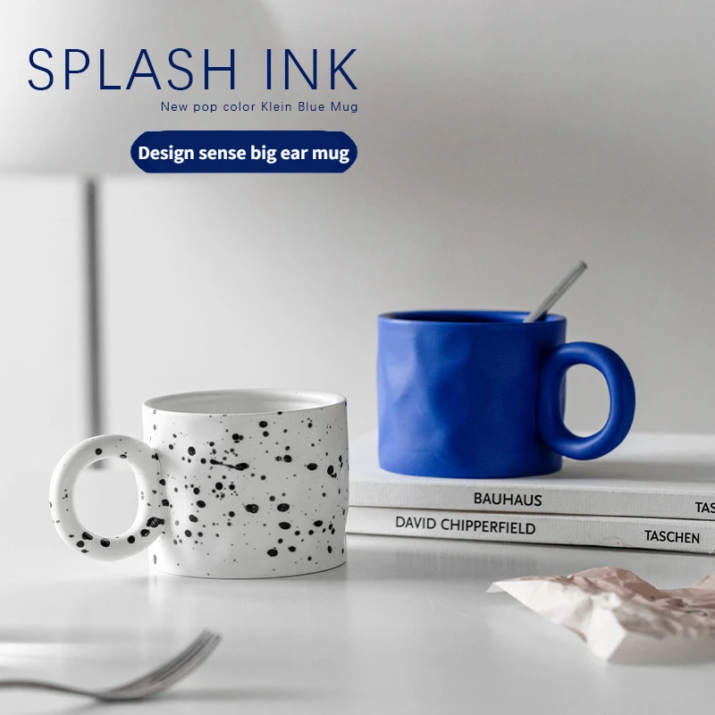 

Большая кружка для ушей Klein blue, дизайнерская чашка для воды, керамическая чашка для завтрака, кружка для питьевой воды, кружка для кофе с брыз...
