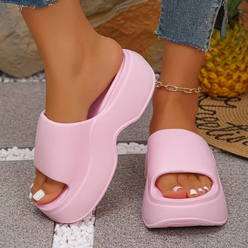 Slippers with big platform for women Summer 2025 Comfortable sandals with wedge for women Solid non-slip shoes with thick sole in Eva 1