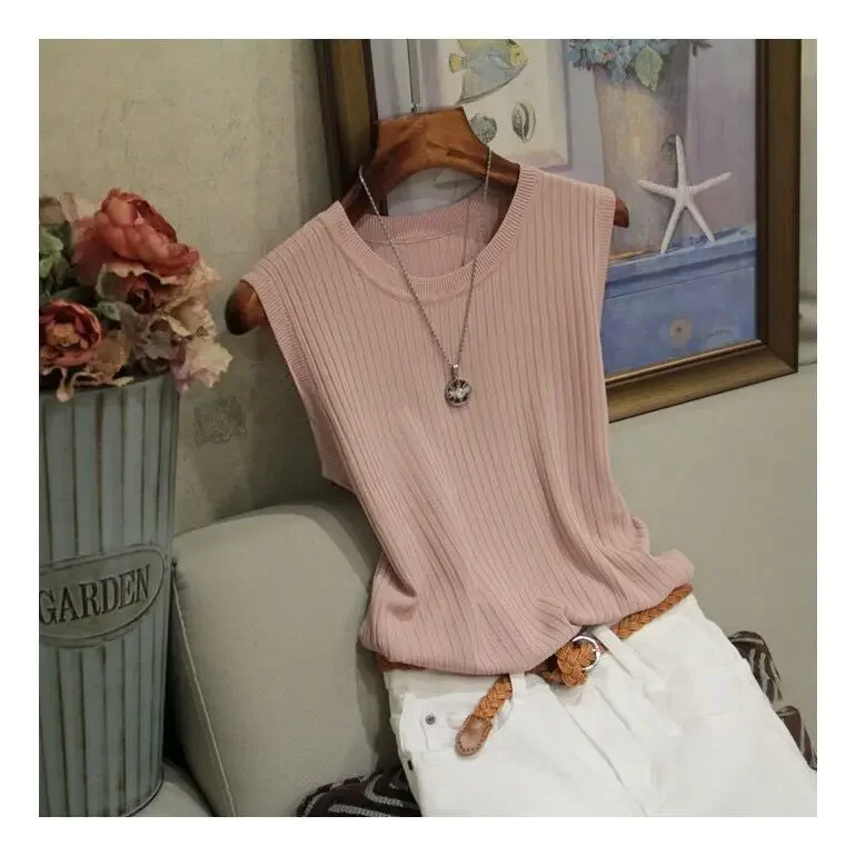 Knitted Vest Image 11