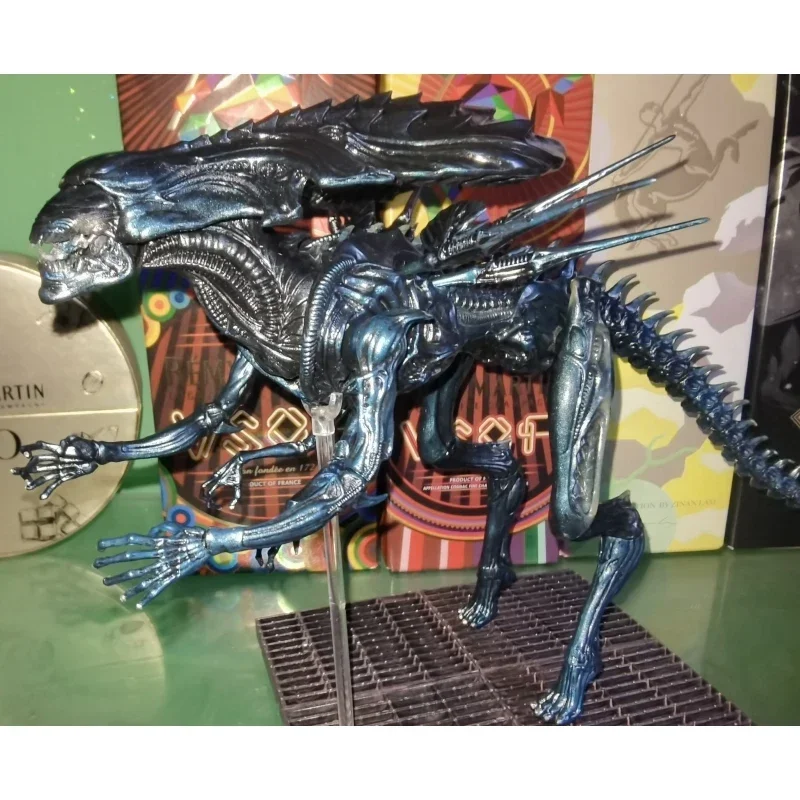 In Stock Hiya Alien Queen Mother Queen 1:18 Giant Movie