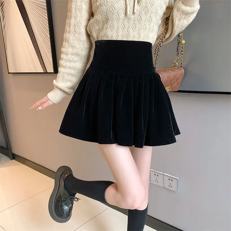 Autumn Winter Black Pleated Skirt for Women Velvet Cute A-line Mini Skirt Shorts Sweet Fashionable Korean Style Female Clothing 2