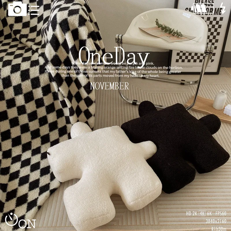 Красочная плюшевая подушка-бабочка