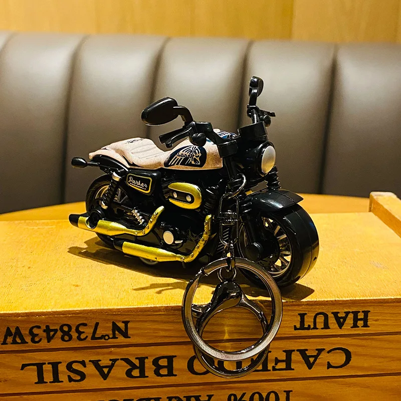 

Cartoon alloy motorcycle keychain student bag pendant personalized fashion car key pendant small gift wholesale