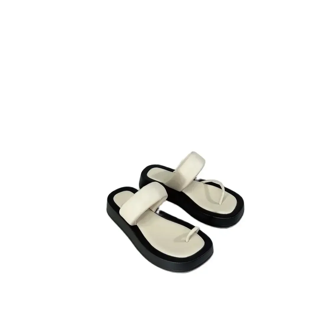 Leisure thick soled flip flops for women's summer wear, high-end anti slip sponge cake, elevated sandals