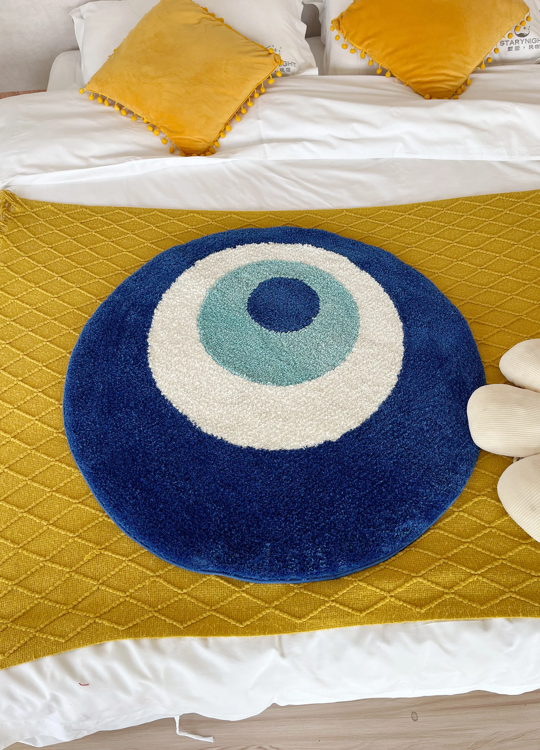 Blue Evil Eyes Circular Tufted Rug