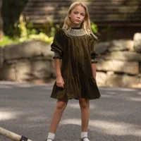 Collection de vêtements pour enfants en velours côtelé smocké Ali Plus 2026 AW : Blazer pour garçon, robe pour fille, short à bretelles pour bébé fille et garçon, chemise pour enfant, jupe 2