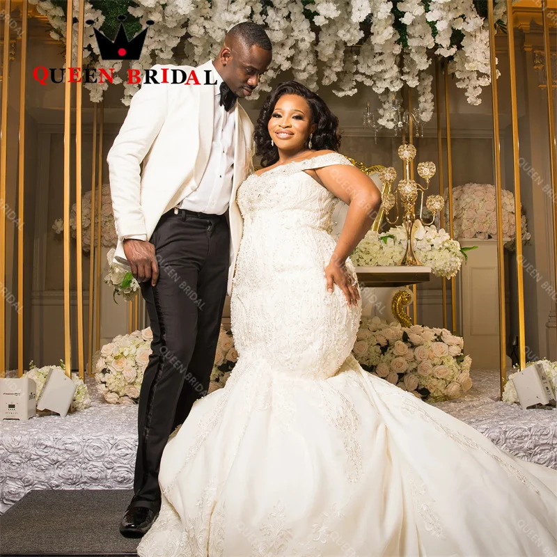 Рисунок 3 - Роскошное Свадебное платье с аппликацией и кристаллами