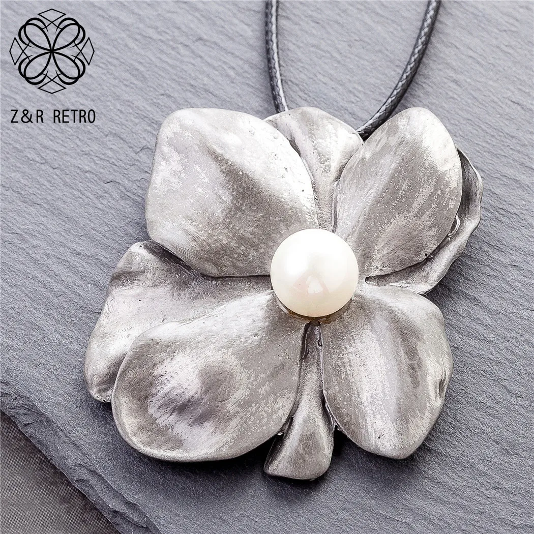 UNALLOYED★韓国★人気★男女兼用★FLOWER NECKLACE / SILVER Korean Fashion Flower Long Necklace for Women Vintage Plant