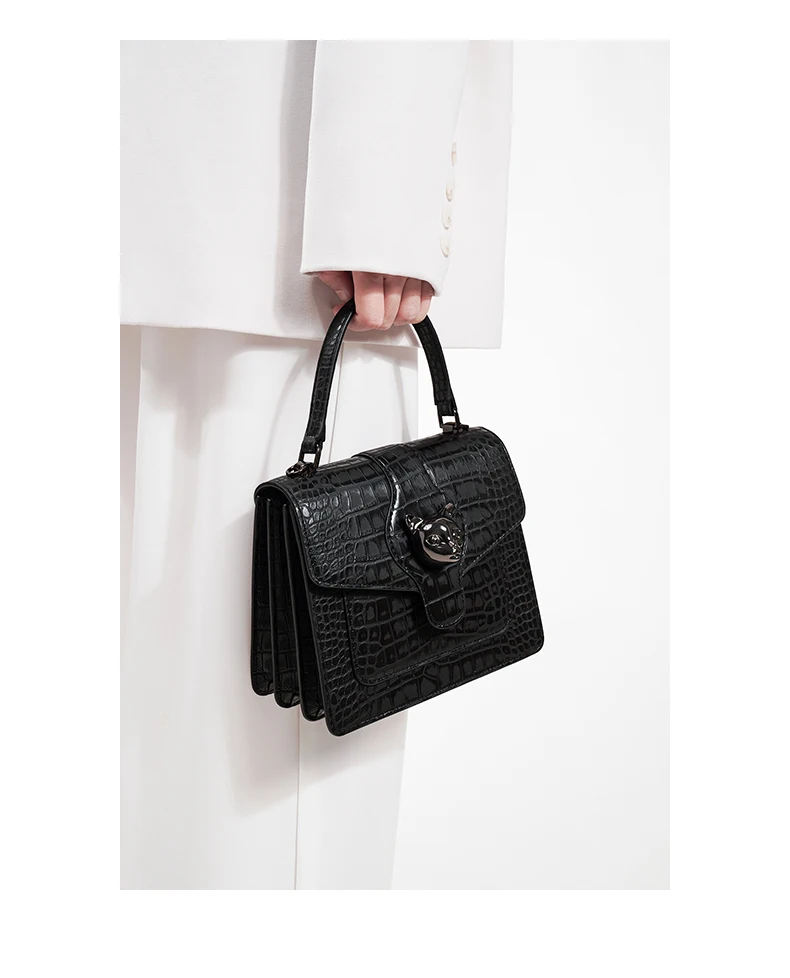 Animal texture shoulder bag business