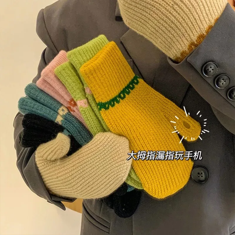 

Touch screen mittens cute solid color warm knitting wool cycling cold leakage finger contrast color