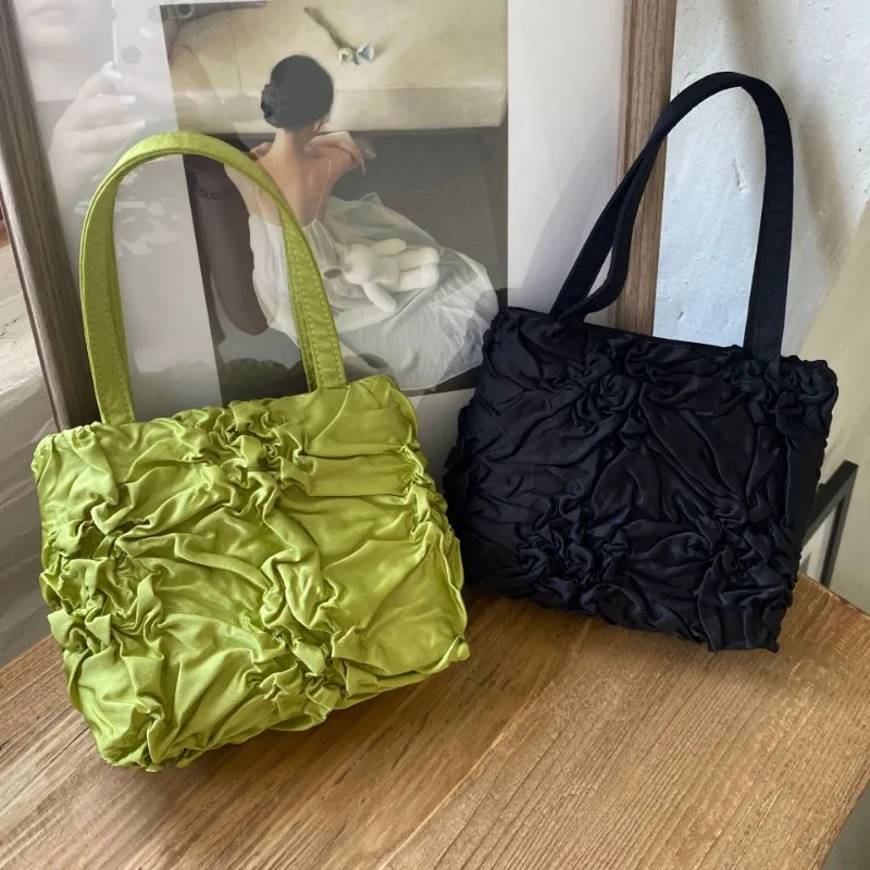 

Fashion Pleated Design Small Tote Bag for Women 2023 Simple Soft Nylon Handbag Simple Daily Mobile Phone Bag Bolsa Feminina 2023