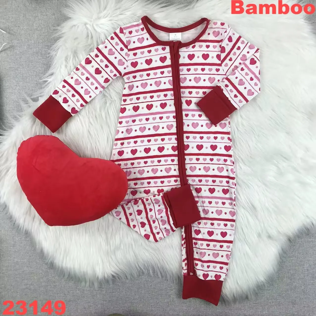 Valentine's Day Baby Romper Baby Climbing Girls Love and Strippe Print Soft Bamboo Sleepers Zipper Pajamas Cover Hands and Feet
