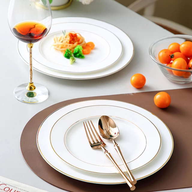 Ensemble d'assiettes de table de luxe, vaisselle en porcelaine, service en  reine, ensembles britanniques, mariage, Nokia blanc, cuisine, assiette de  service de luxe - AliExpress