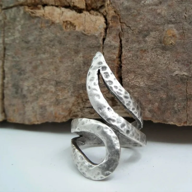 Ethnischer Silberfarbener Kupfer Verstellbarer Damenring Antikes Handgraviertes Muster Täglicher Gebrauch Party-Ring Vintage-Schmuck