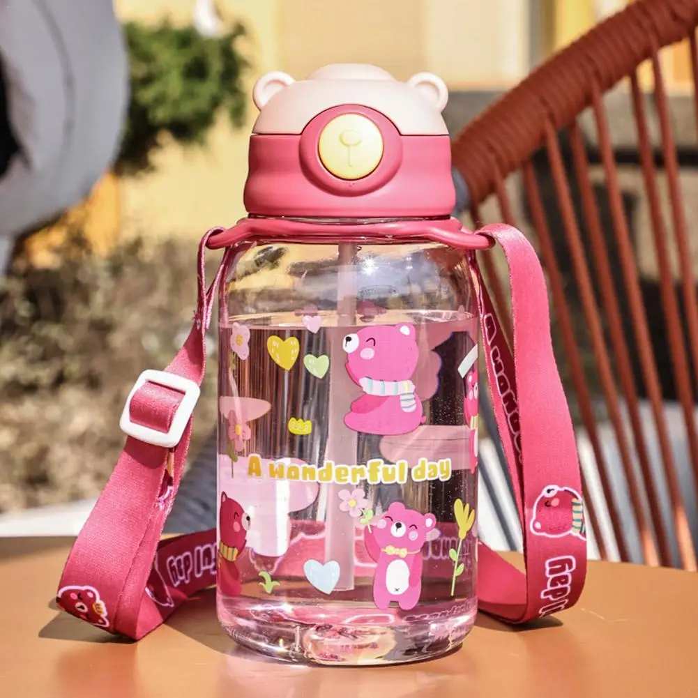 Cartoon Plastic Mug 650ml Cute Cartoon Kids Water Bottle Outdoor Portable Leakproof Strap Straw Water Cup