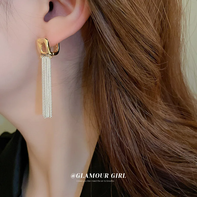 Fashion stud earrings luxury golden irregular tassel ear buckle pendant chain banquet