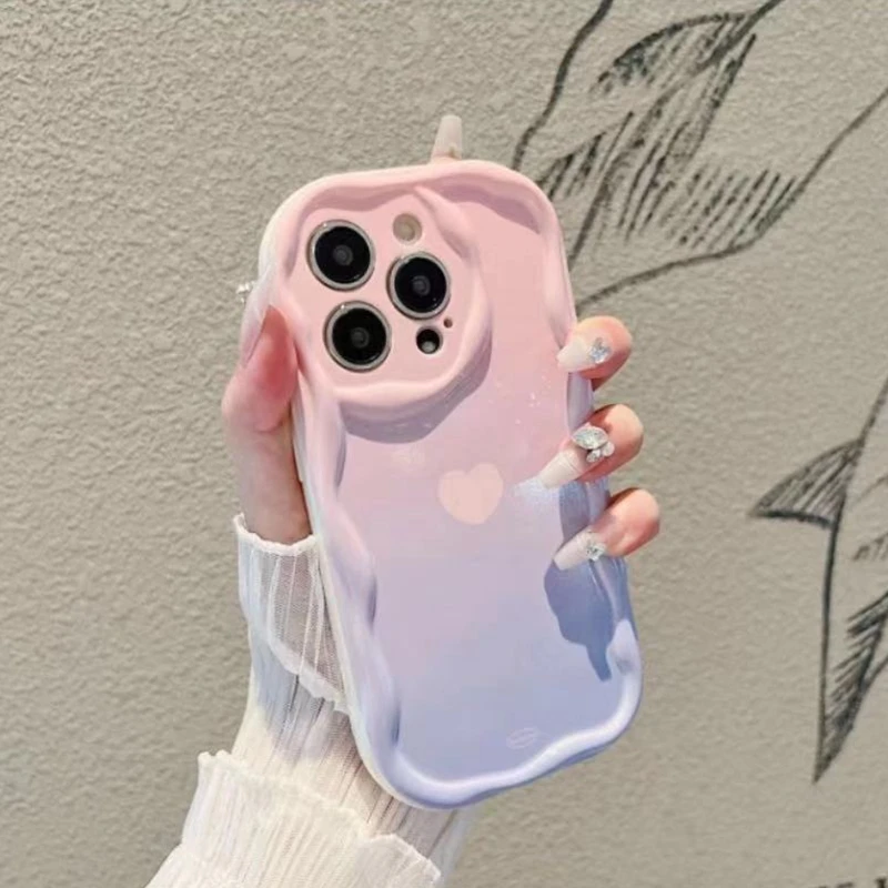 Gradient Heart Wave TPU Soft Phone Case - Stylish Protective Cover