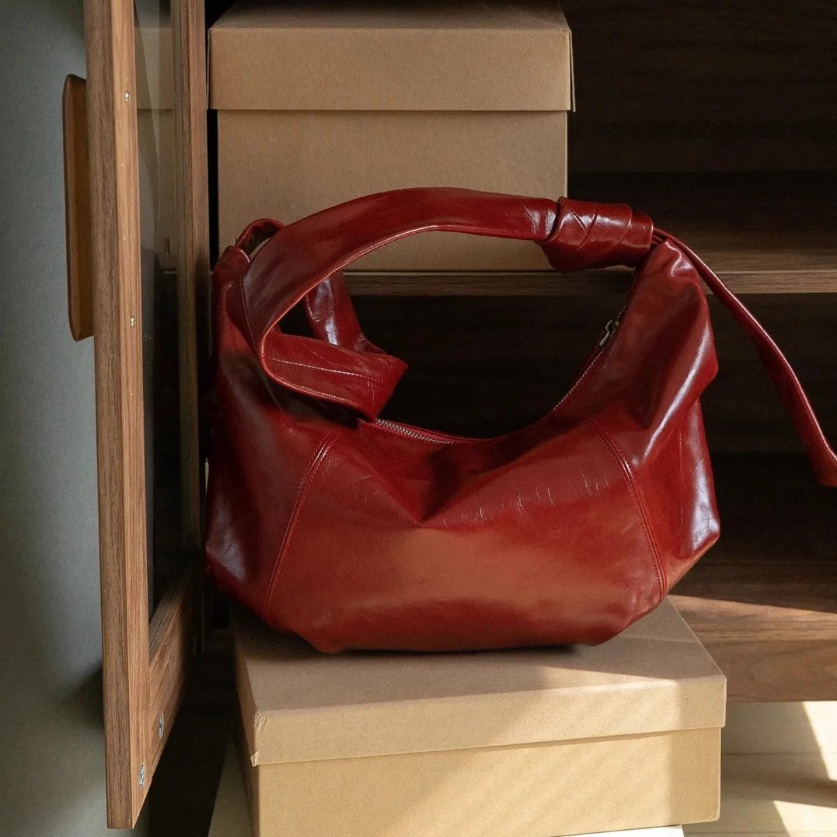 Underarm Bag PU Leather Solid Color Crescent Bag for Women Adjustable Strap Handbag Zipper Hobo Bag for Work Travel