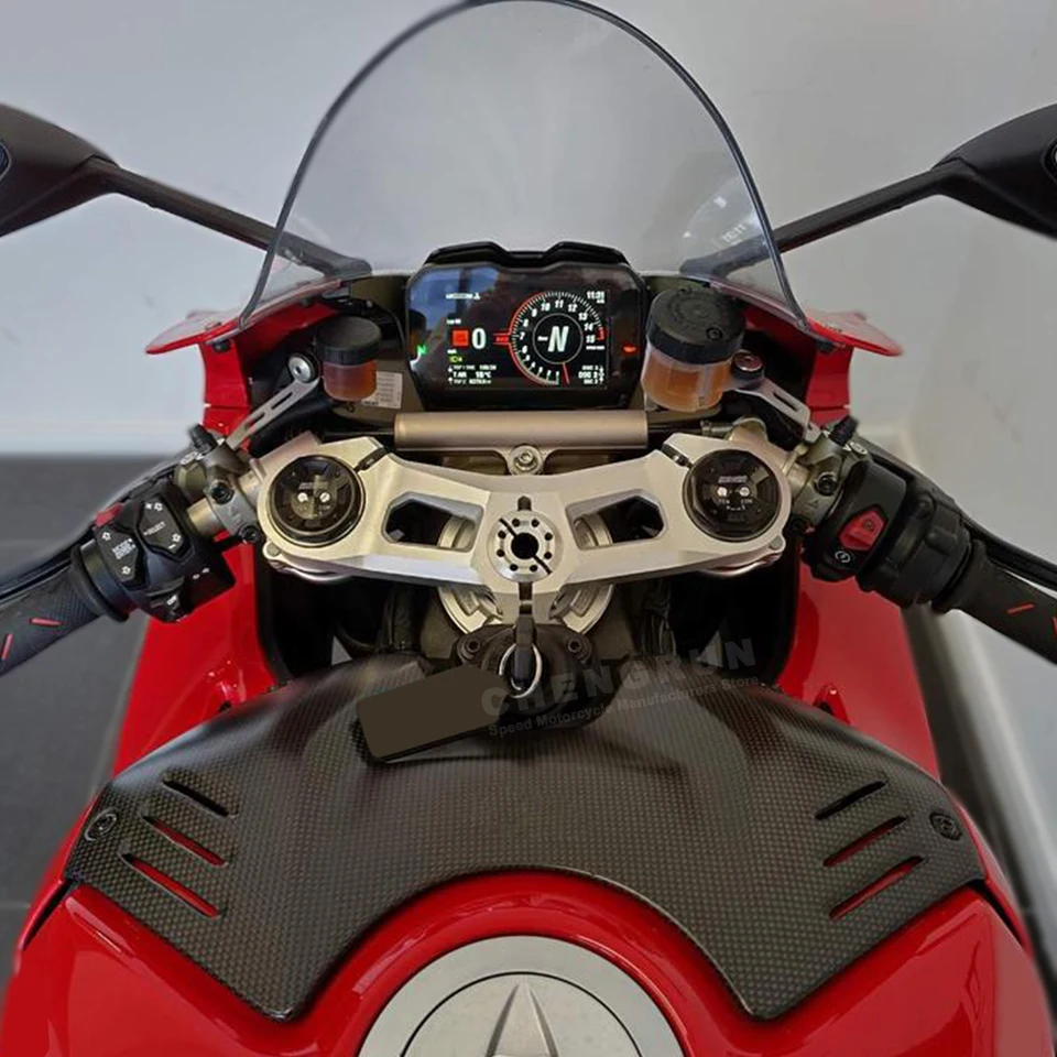 ドゥカティ　ストリートファイター 純正 メーターカバー 「24713351A」 A359J1151 ストリートファイター メーターの通販