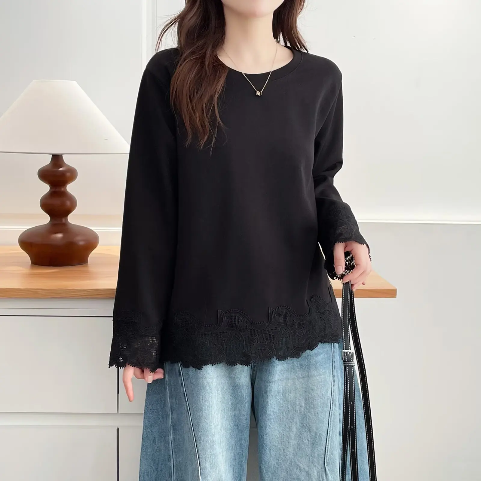 Fashion Plus Size Women's T-Shirt 2025 Autumn New Fashion Lace Patchwork Long Sleeve Stylish Casual Tops 2522