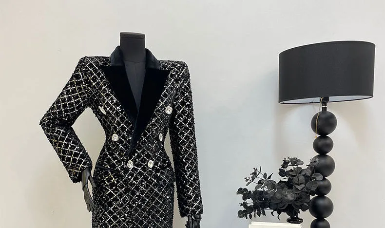 Black Sequined Thickened Women's Cotton Jacket 2025 New Winter Warm Elegant Fashionable Lapel High Quality Women Warm Coat H663