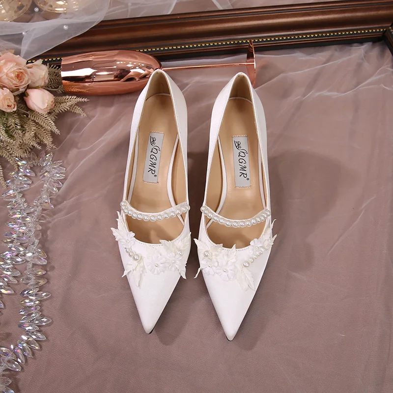 High Heel Women's 2024 New Thin Heel Pointed White Pearl Wedding Shoes French Bride Bridesmaid Shoes Silk Shoes
