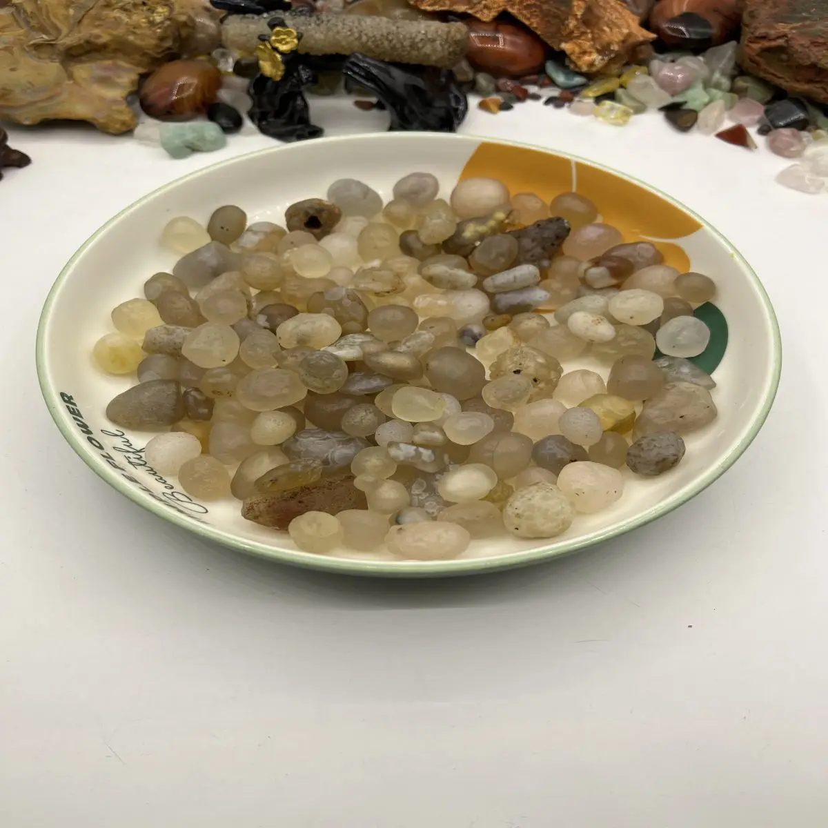 

Natural Crystal Raw Stone Inner Mongolia Gobi Desert White Agate Saccharine Agate Pictographic AgateEyes Agate A Plate