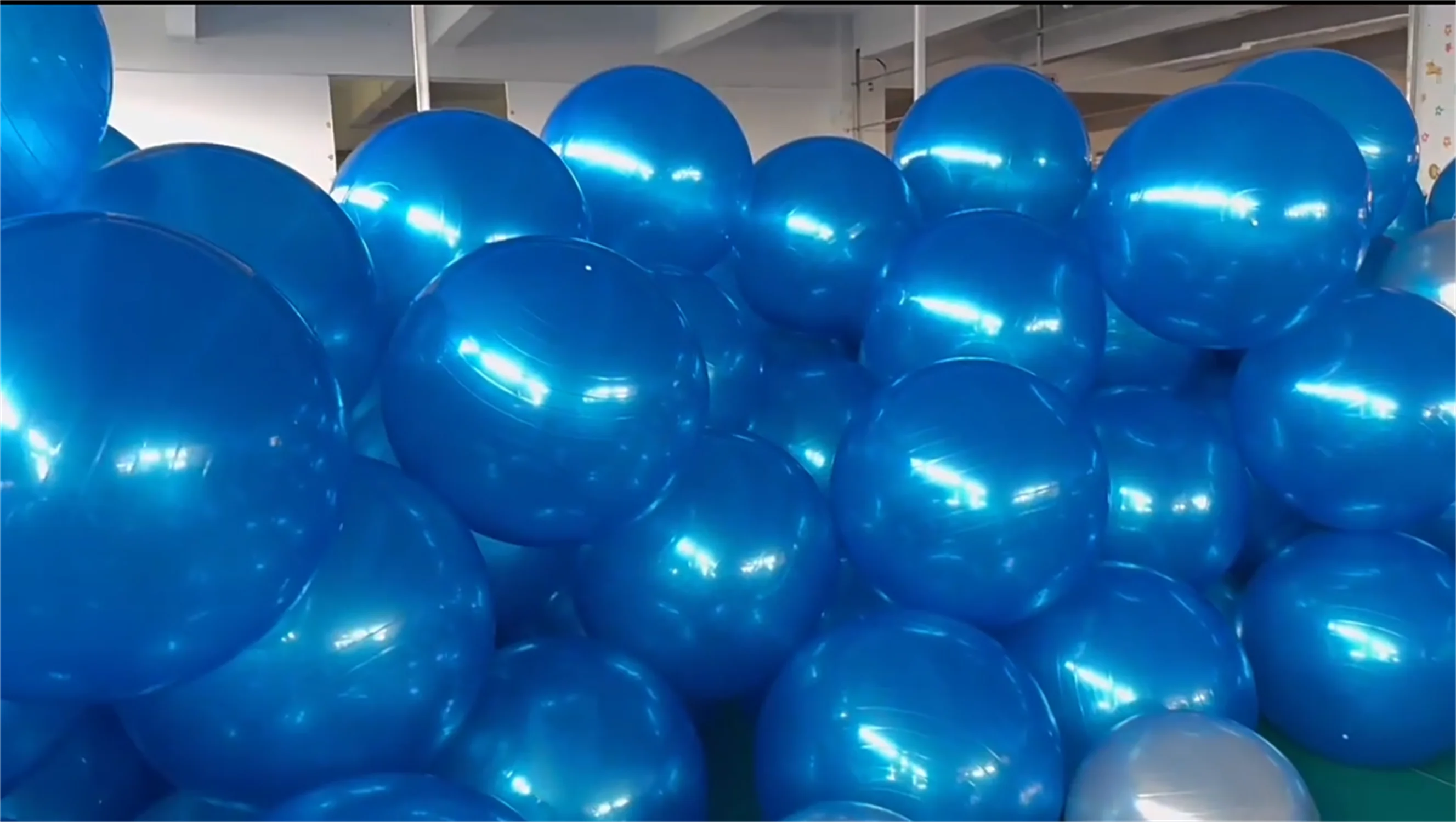 Slide image 960e2d6dd9304ce2bb103d2892c75e40