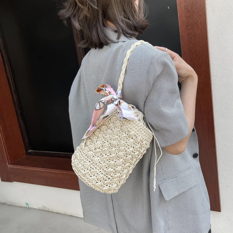 

Straw Bag Female Seaside Vacation Beach Bag Bali New Small Bucket Portable Fashion Woven Bag