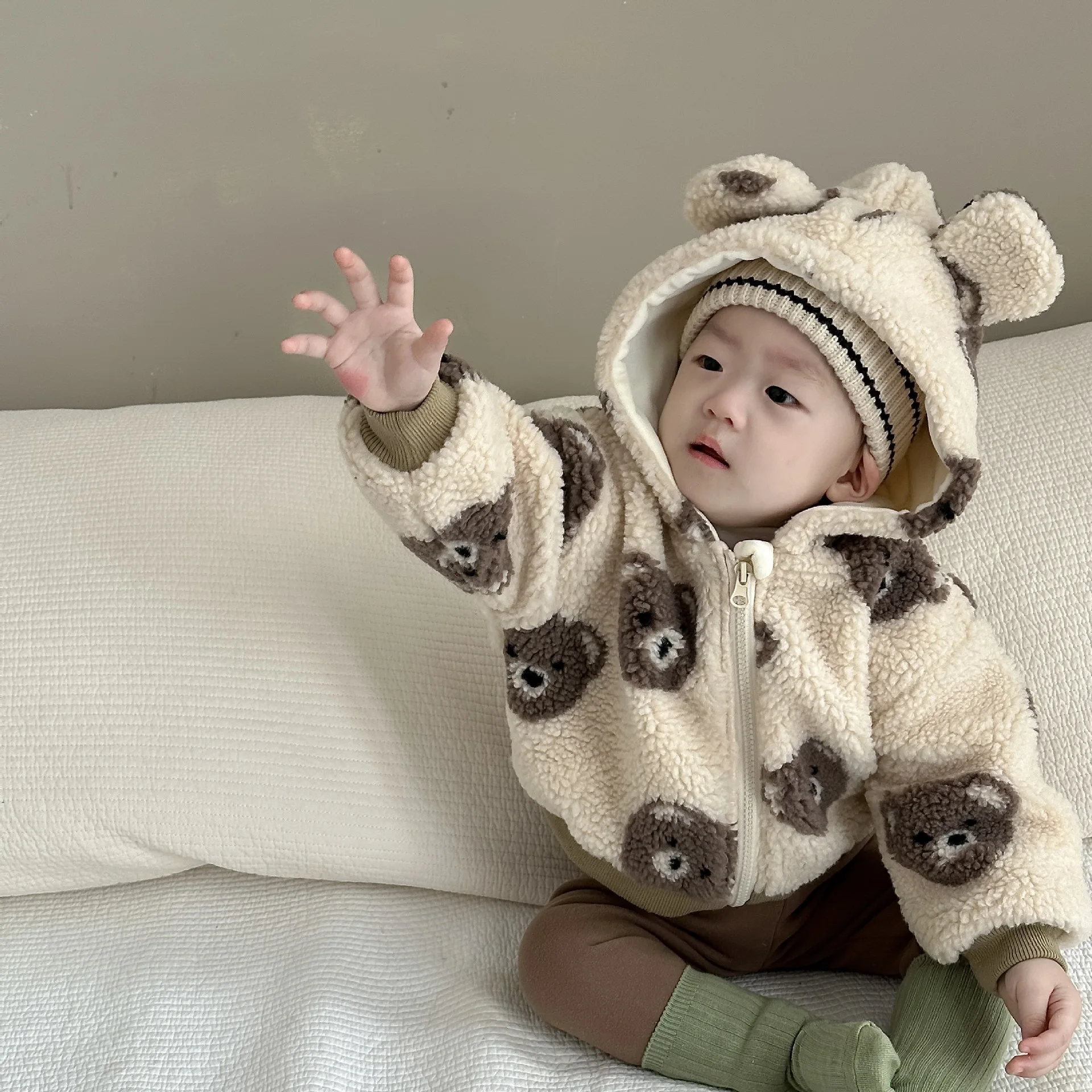 Winter New Baby Cute Bear Print Plush Coat Plus Velvet Thick Infant Boy Girl Warm Hooded Zipper Jacket Toddler Clothes
