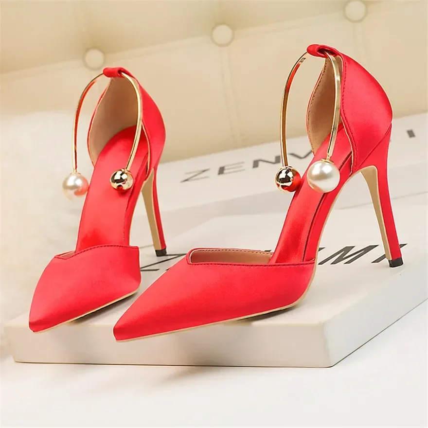 

2023 New Elegant Pearl Metal Buckle High Heels Women Sandals Korean Fashion Soft Silk Pointed Ladies Shoes Party Sandals Shallow
