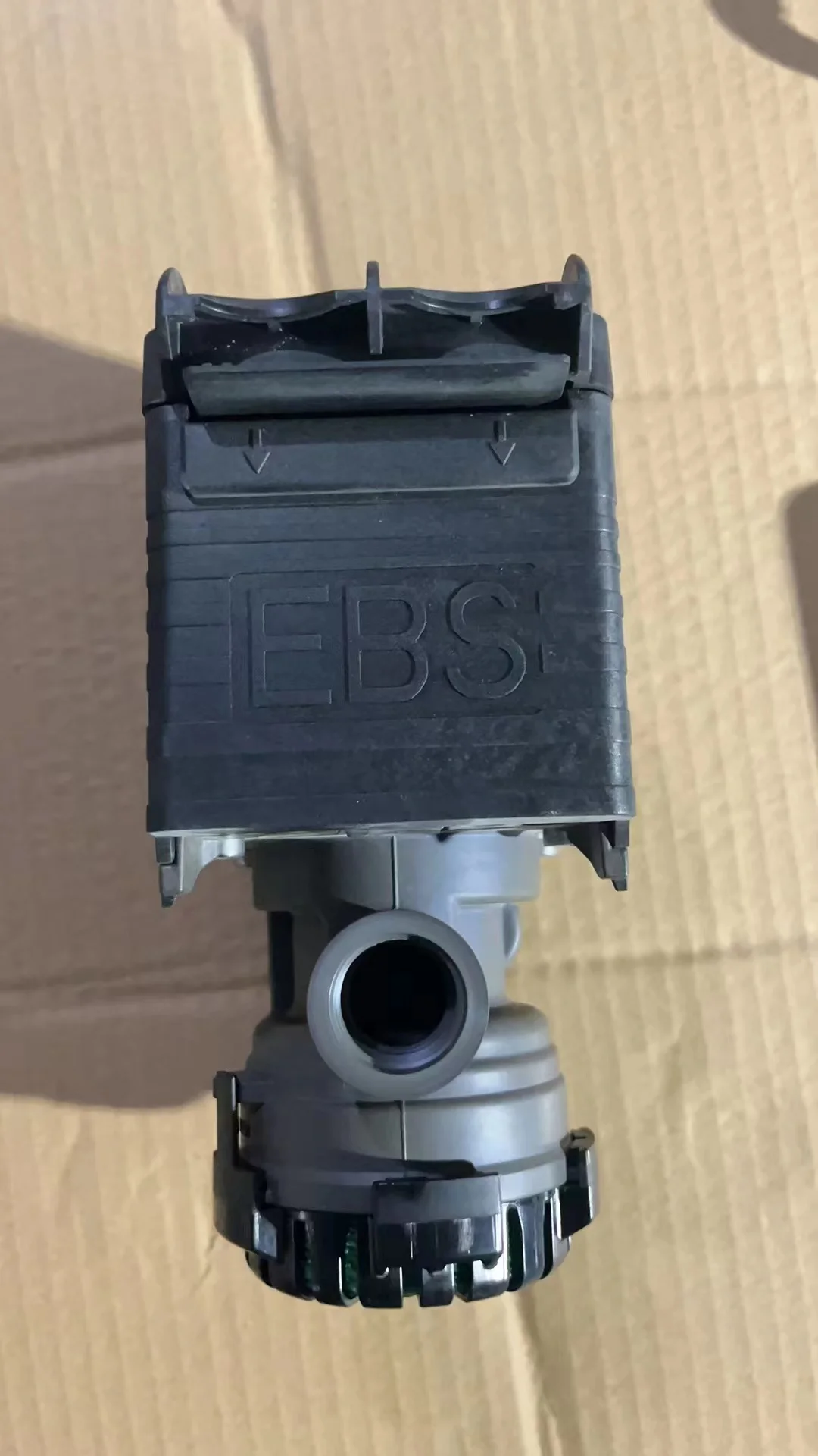 

K050211 K050211N50 EBS One Channel Module 81521066067 81.52106-6067 European truck Parts MAN