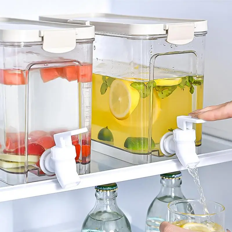 2.5gal. Clear Plastic Beverage Dispenser