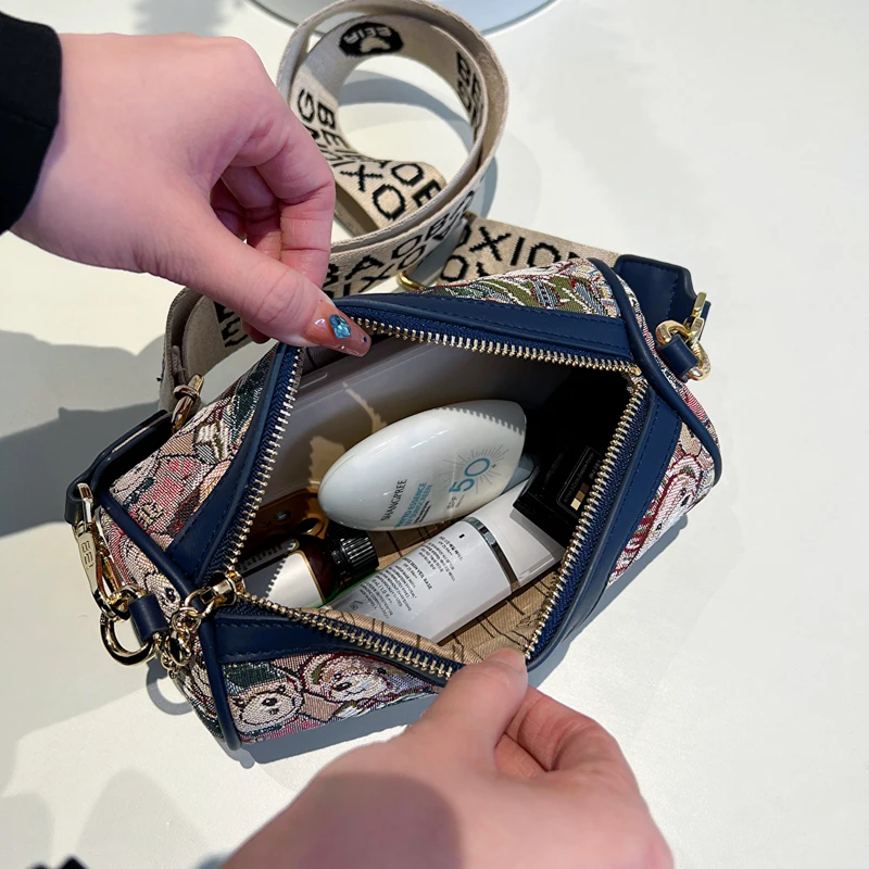 kawaii bear pattern women shoulder bag for Girls samll BeiBaoBao women's bag fashion Barrel-shaped crossbody bags for women 2023