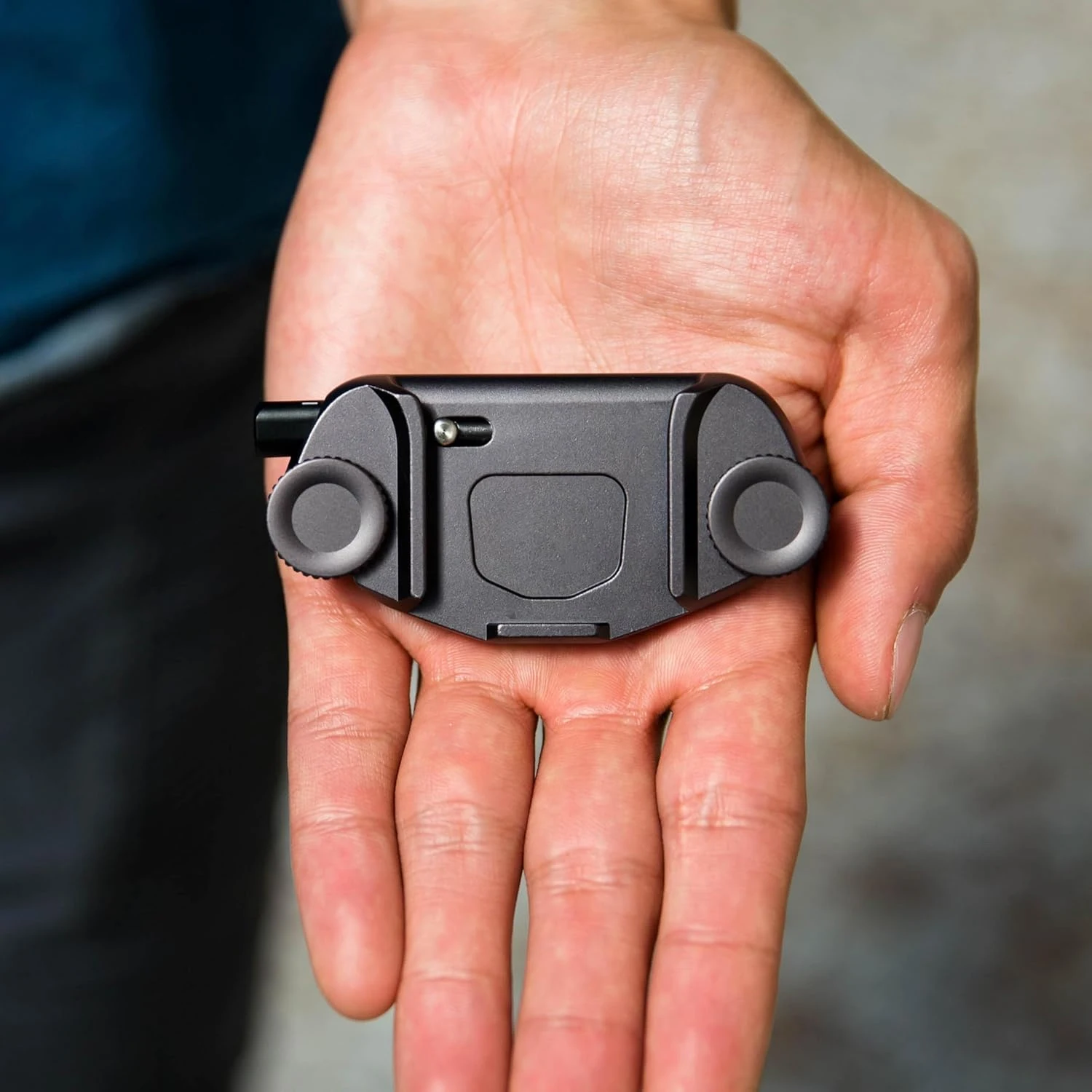 Capture Camera Clip V3, Black with Plate, Holds D SLR, Compact and Point and Shoot Bodies, Secure, Stable and Accessible - 2
