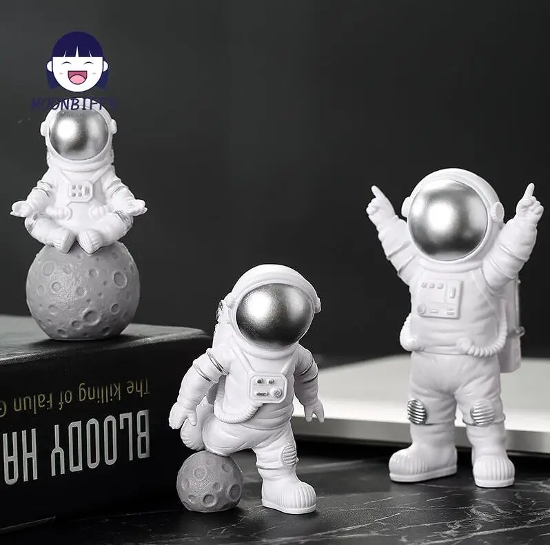 

4 Pcs Astronaut Figure Statue Figurine Spaceman Sculpture Educational Toy Desktop Home Decoration Astronaut Model for Kids Gift