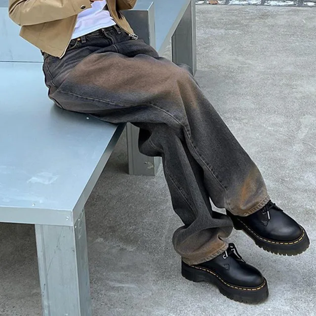 빈티지 매력과 현대적 엣지가 조화를 이룬 Dourbesty 여성용 스트레이트 레그 팬츠