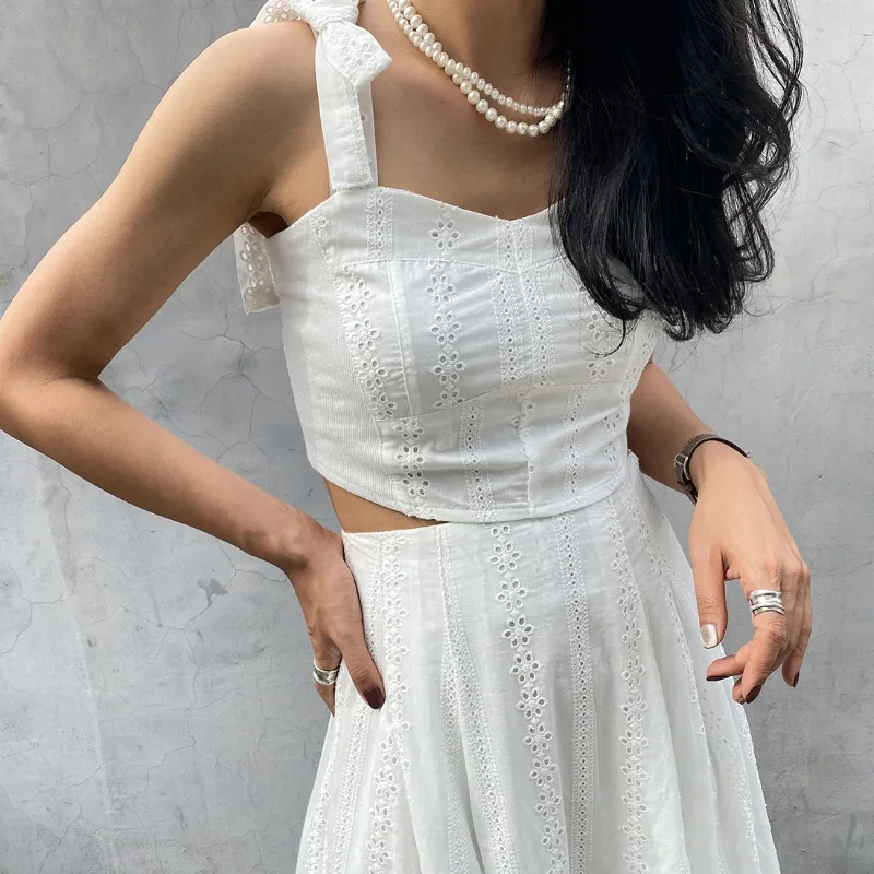 

Женский комплект из 2 предметов с юбкой и цветочной вышивкой