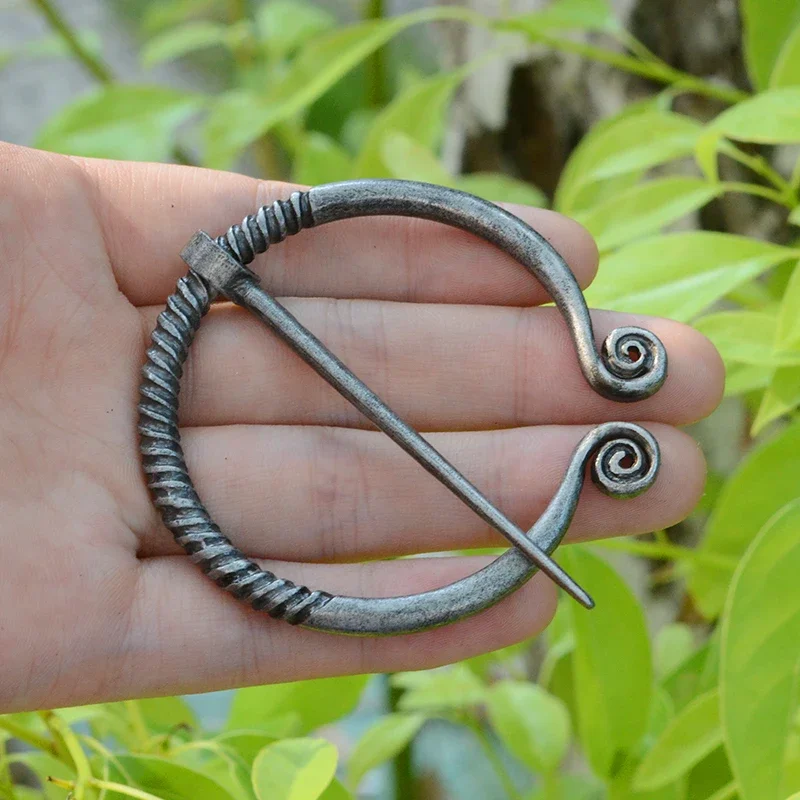 Ancient Bronze Silver Color Pin Belt Nordic Buckles Brooch Buckle Cloak Cloak Button  Medieval Viking Jewelry Gift for Men