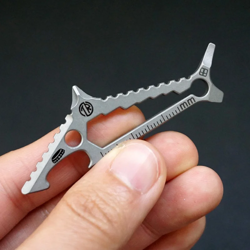 Outil De Poche Multifonction En Titane - Forme Requin - Ouvre-Bouteille Clé Hexagonale Porte-Clés EDC