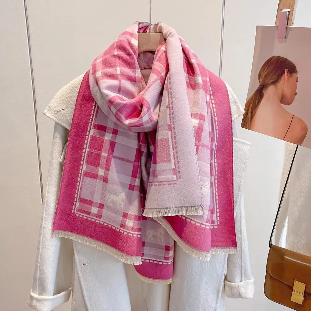 Рисунок 3 - Двухсторонний женский шарф в клетку