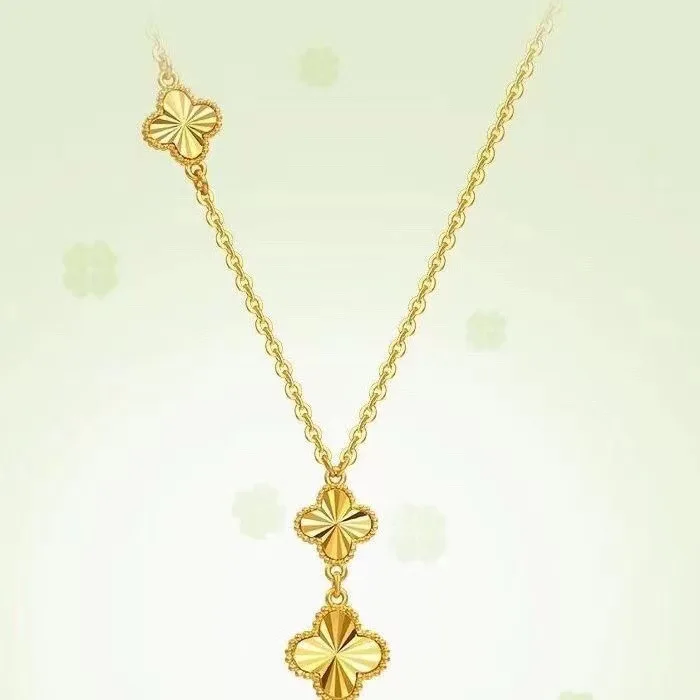 قلادة متكاملة فاخرة من الذهب الحقيقي عيار 24 قيراط...