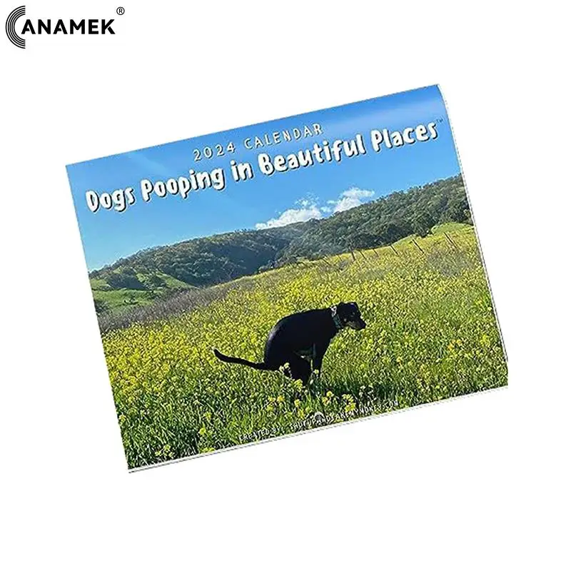 2024 Funny Dog Pooping Calendario Da Parete Calendario Unico Regalo Per Gli Amici Famiglia Vicini Collega Parenti Amati Calendario