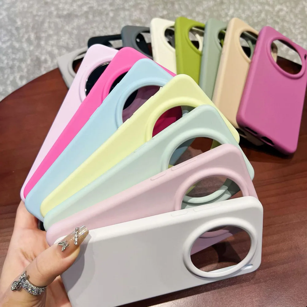 Slim Soft Liquid Silicone Shockproof Bumper Cover with Smooth Microfiber Fleece Lining