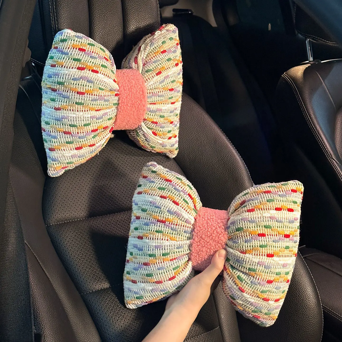 Bowknot 베개 자동차 좌석 목 받침 베개 자동차 머리 받침 목 쿠션 베개 여성을위한 핑크 자동차 액세서리 자동차 액세서리