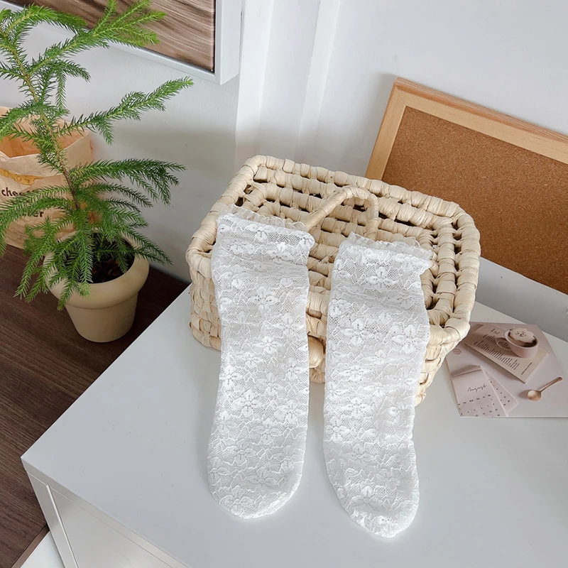 

Baby Girls Lace Floral Socks Toddler Spring Summer Breathable Mid Tube Stockings for Kids Aged 0-7 Years, 8 Colors