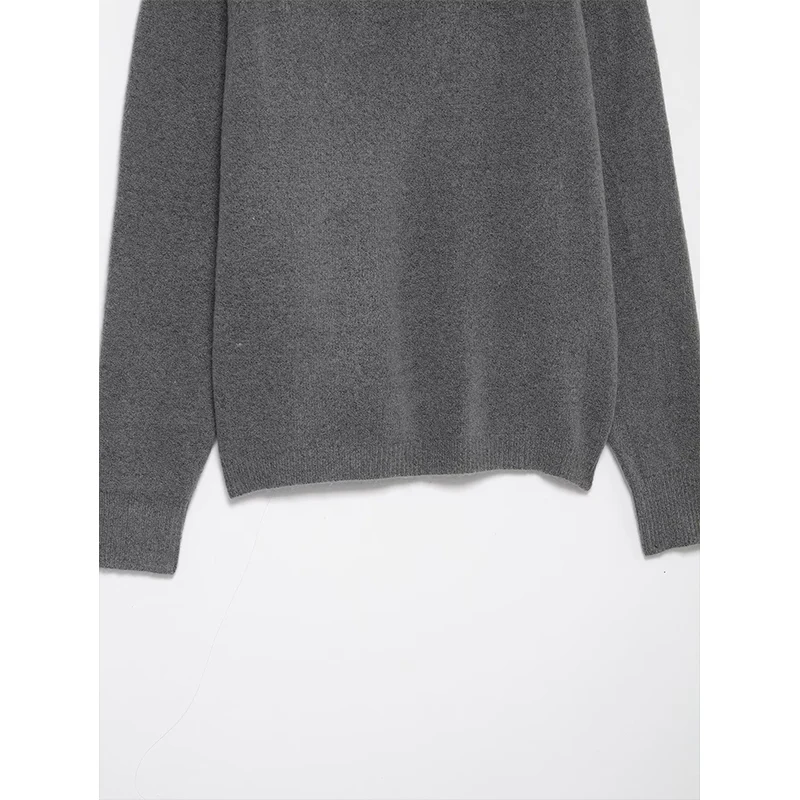 Off Shoulder Knitted Sweater For Women With Metal Inlay Long Sleeve Chic Pullover Top 2025 New Autumn Winter Knitwear Sweaters