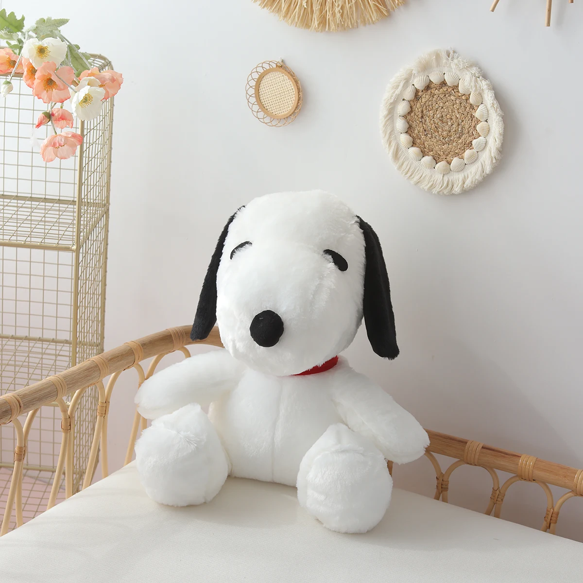 Peluche de Snoopy para niños, muñeco de peluche de tamaño Queen, 65CM,  cachorro, perro, Kawaii, decoración de habitación, cojín de ventana, sofá,  almohada, regalo de Navidad